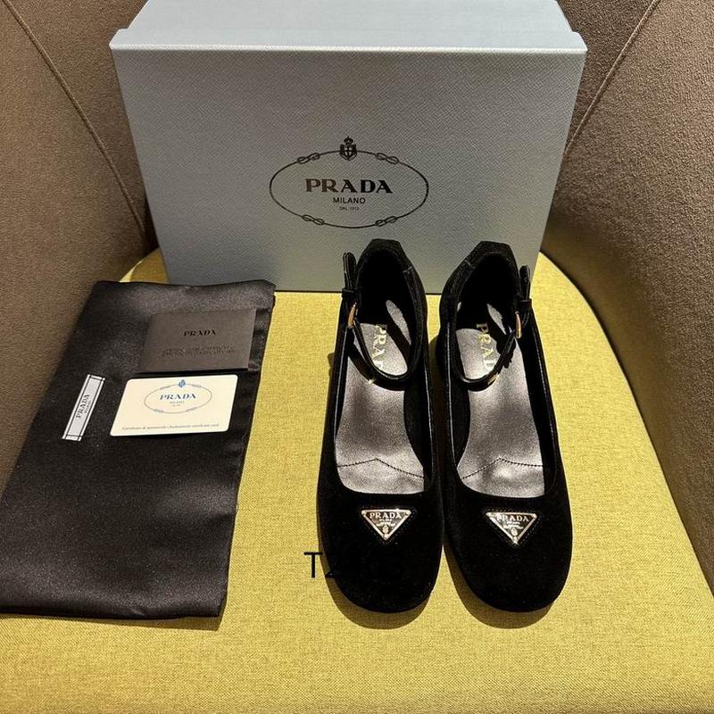 Prada Women's Shoes 556